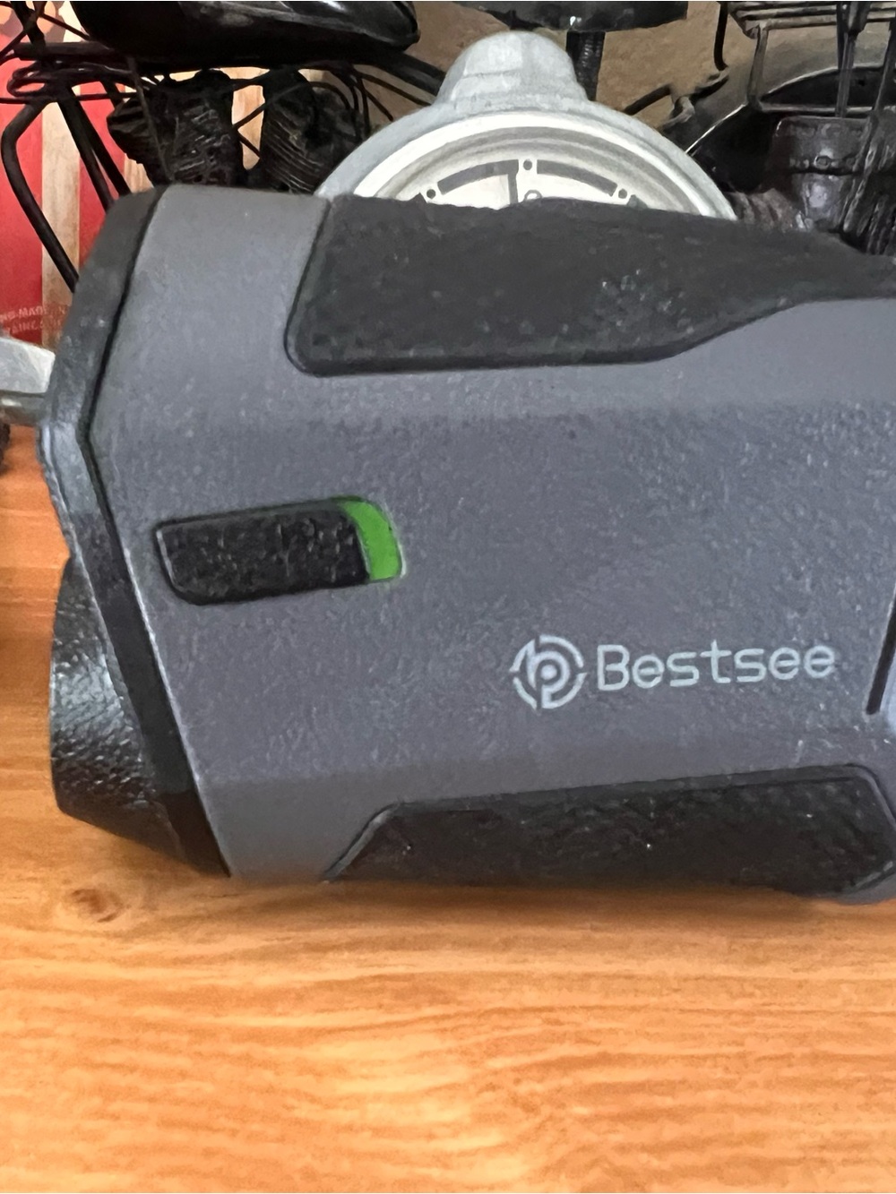 Bestsee Compact Rangefinder in Gray with Black Accents